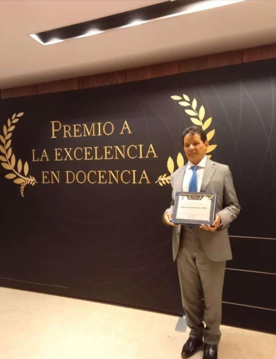 Premio a la Excelencia en Docencia